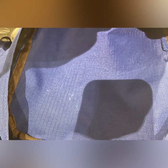 Backpack - Picture 3 of 4